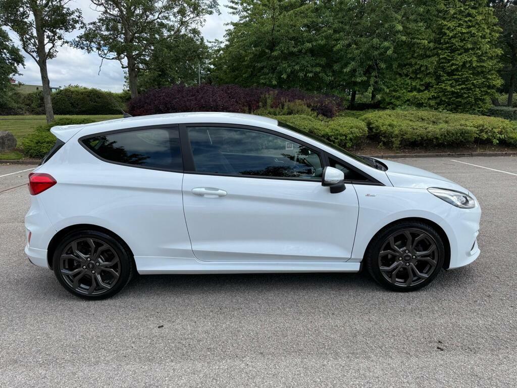 Ford Fiesta 1.0T Ecoboost St-line Euro 6 S S White #2