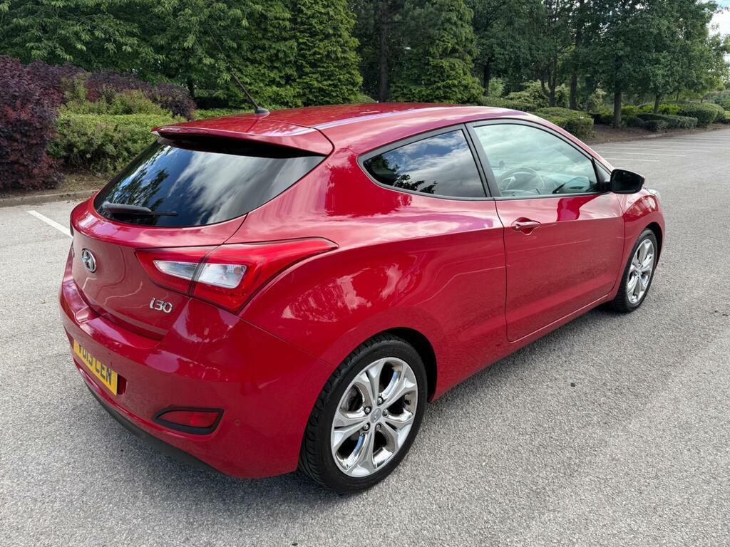 Hyundai I30 1.6 Sport Euro 5 Red #4