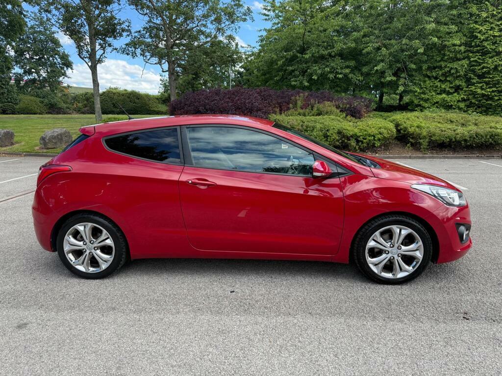 Hyundai I30 1.6 Sport Euro 5 Red #2