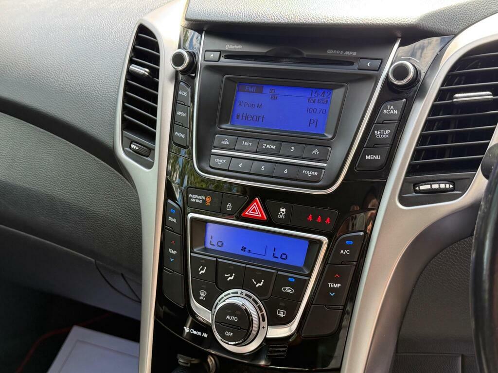 Hyundai I30 1.6 Crdi Blue Drive Active Euro 5 Ss Black #27