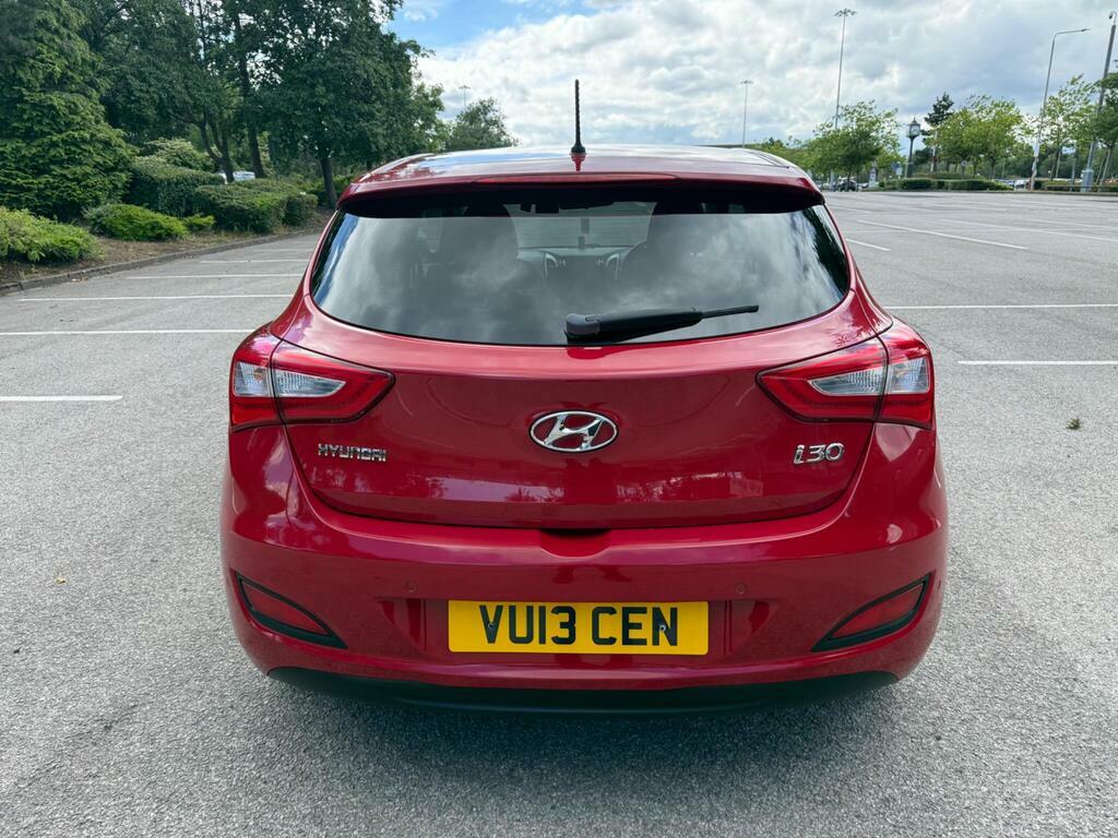 Hyundai I30 1.6 Sport Euro 5 Red #5