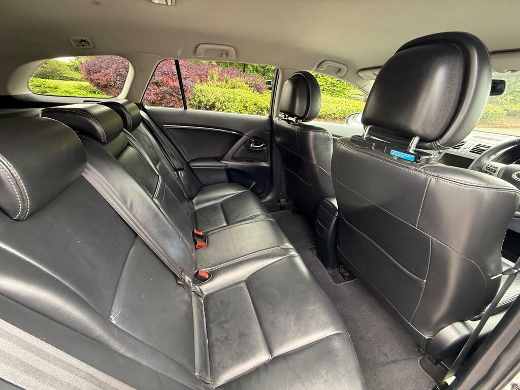 Toyota Avensis 1.8 V-matic Tr Multidrive Blue #16