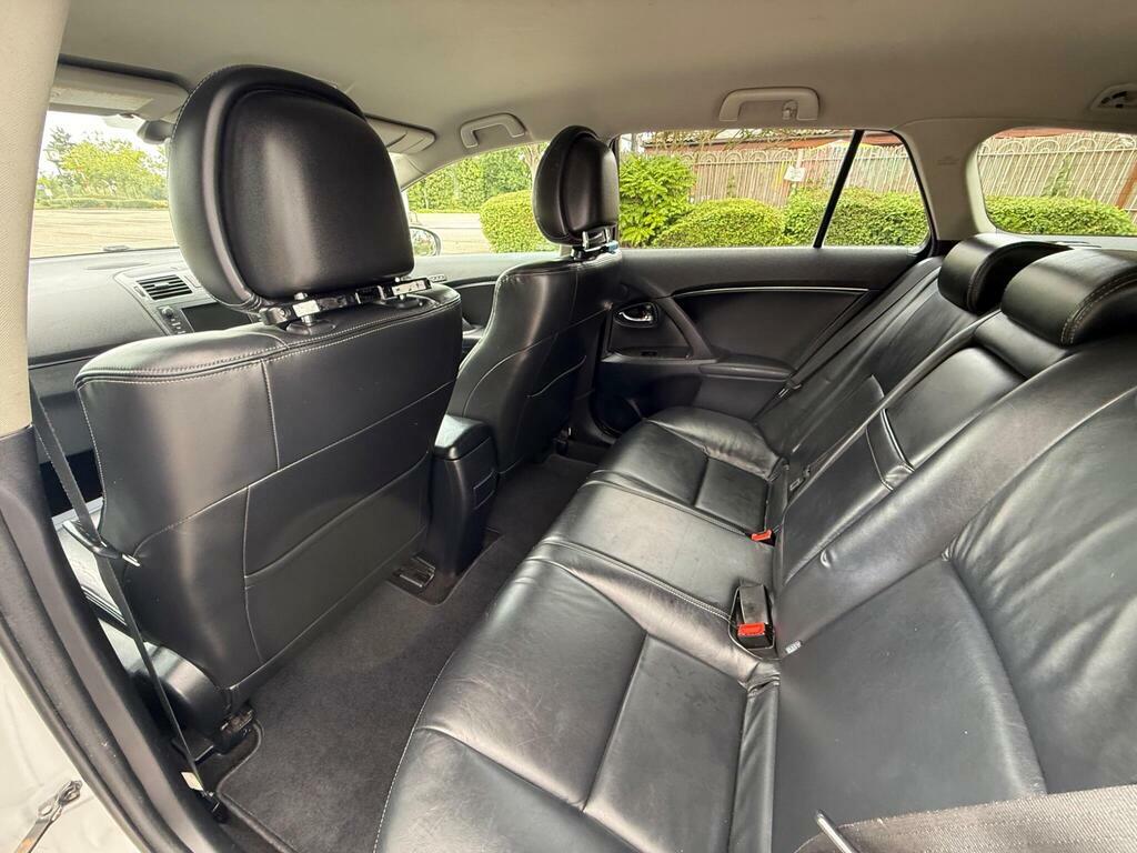 Toyota Avensis 1.8 V-matic Tr Multidrive Blue #17