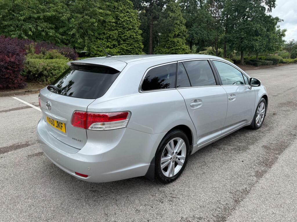 Toyota Avensis 1.8 V-matic T4 Tourer Euro 5 Silver #4