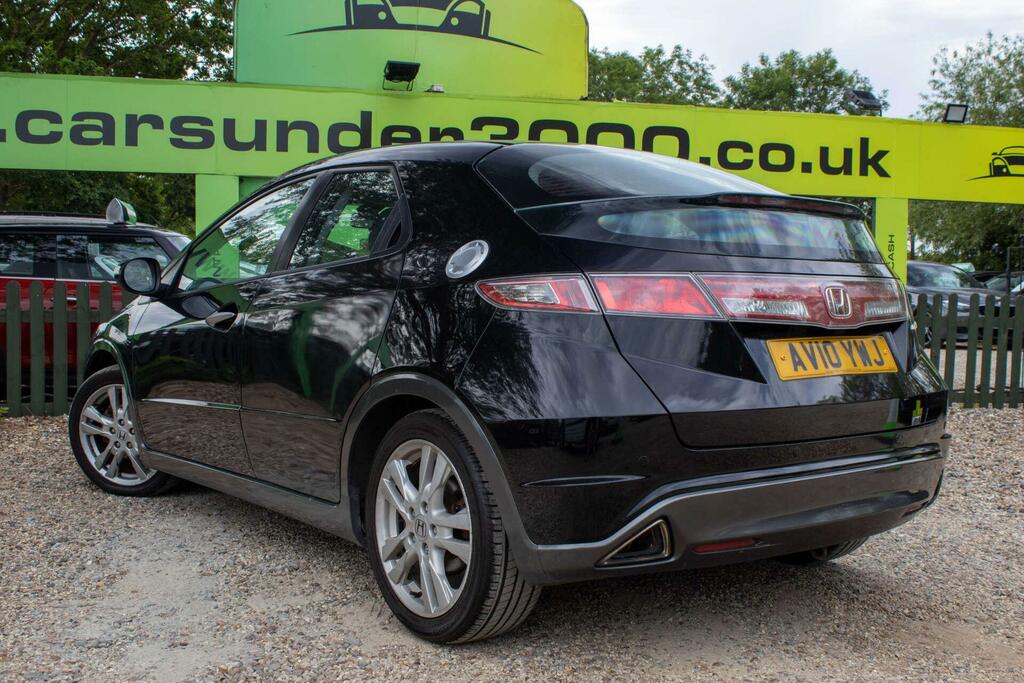Honda Civic 1.8 I-vtec Es Black #4