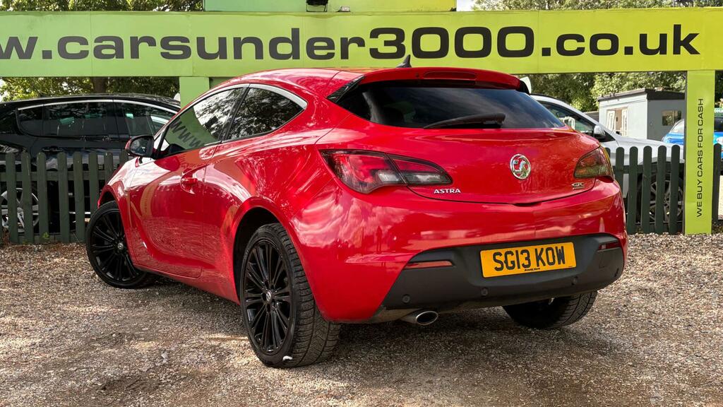 Vauxhall Astra GTC Sri Red #6