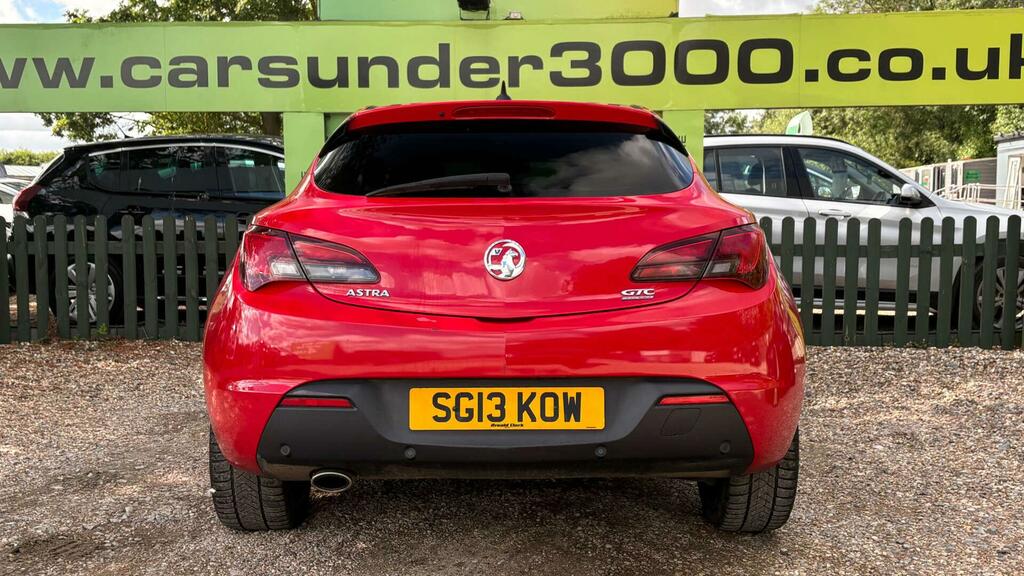 Vauxhall Astra GTC Sri Red #5
