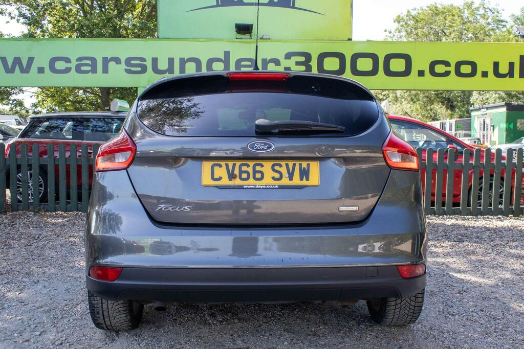 Ford Focus 1.0T Ecoboost Zetec Euro 6 Ss CV66SVW Grey #5