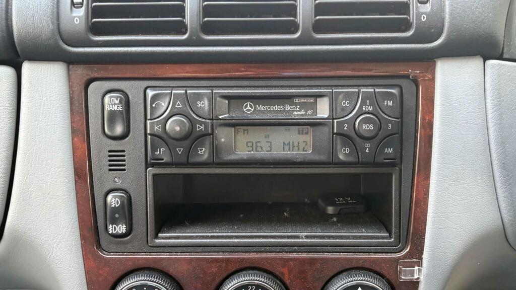 Mercedes-Benz M Class 4X4 3.2 Ml320 200252 Black #22
