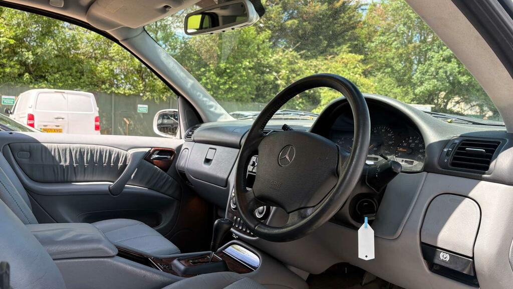 Mercedes-Benz M Class 4X4 3.2 Ml320 200252 Black #7