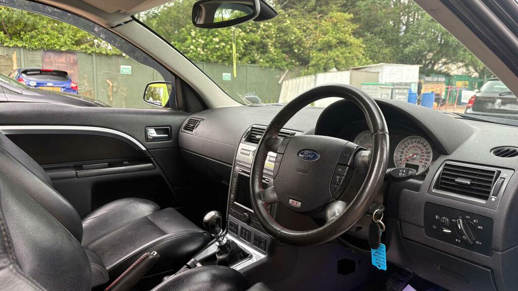 Ford Mondeo 1.8 Edge #7