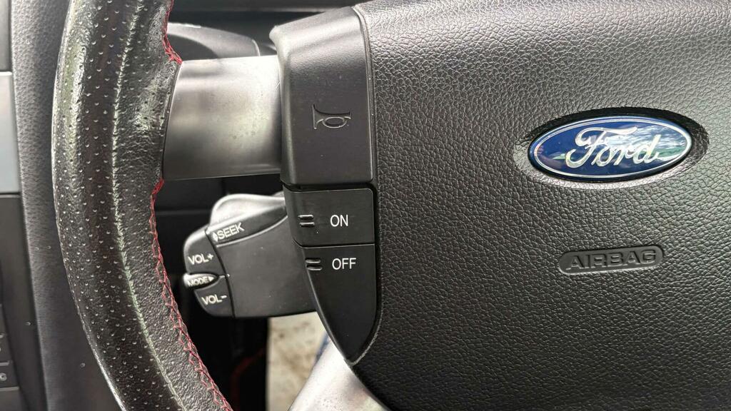 Ford Mondeo 1.8 Edge #17