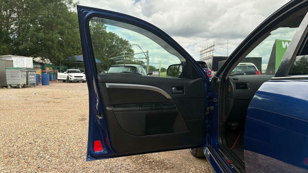 Ford Mondeo 1.8 Edge #38