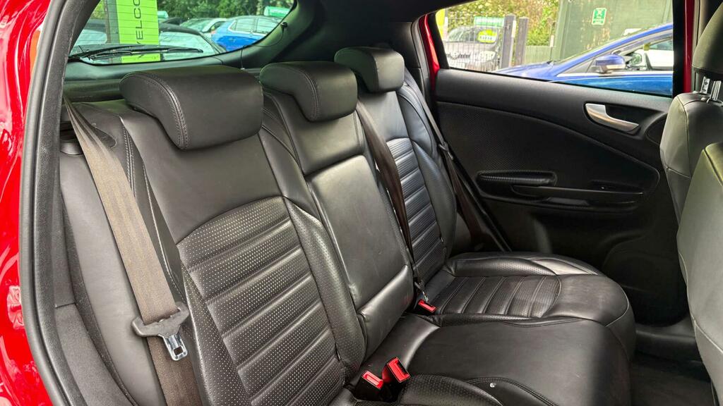Alfa Romeo Giulietta Speciale LV17EYP Red #6