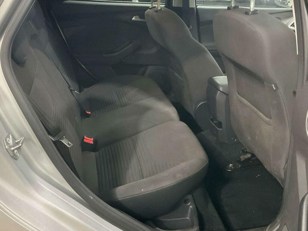 Ford Focus Titanium Silver #4