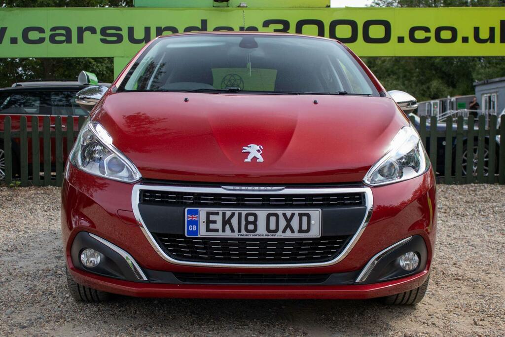 Peugeot 208 Allure EK18OXD Red #2