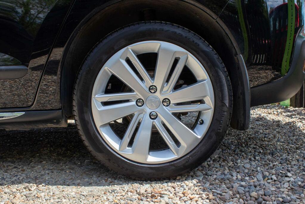 Peugeot 3008 1.6L Allure Grey #33