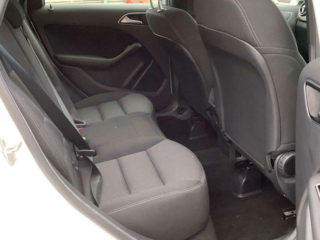 Mercedes-Benz B Class Se White #4
