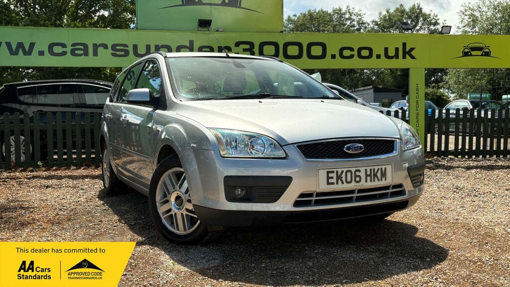 Ford Focus Zetec Climate 16V 5-Door Black #1