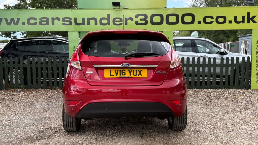 Ford Fiesta Zetec Red #5