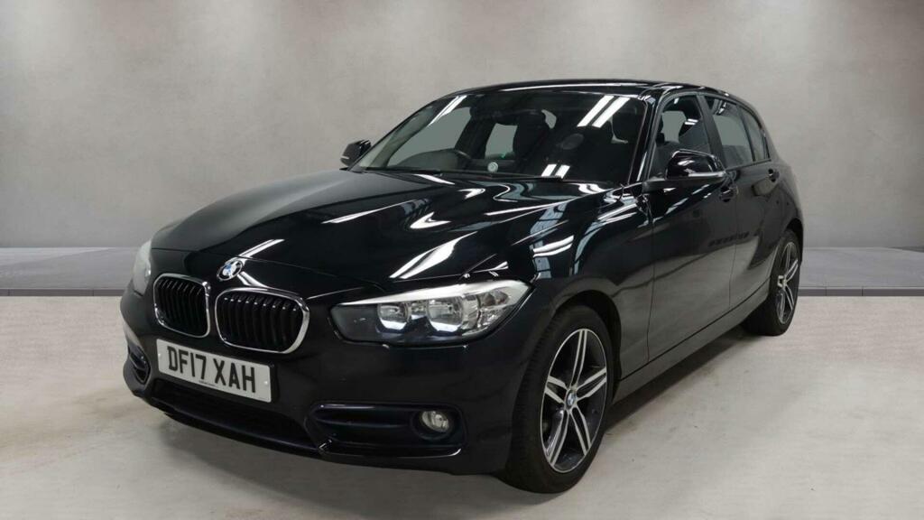 BMW 1 Series Sport Black #5