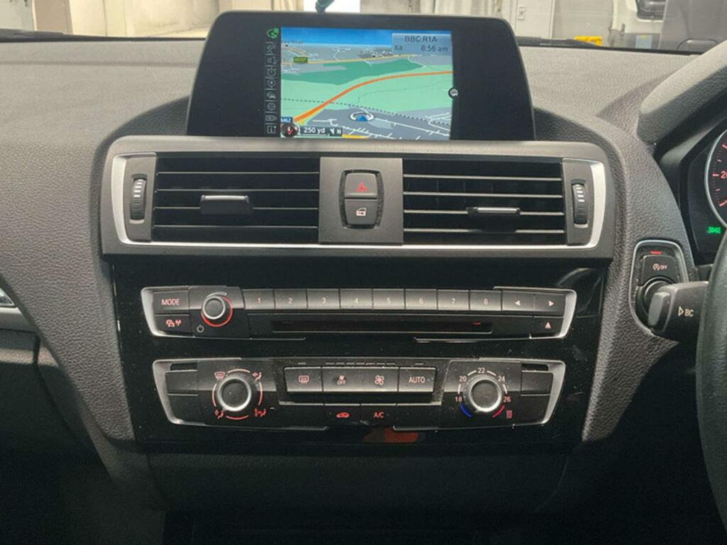 BMW 1 Series Sport Black #2