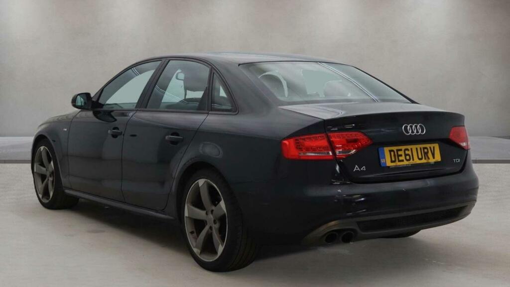Audi A4 Black Edition Black #6