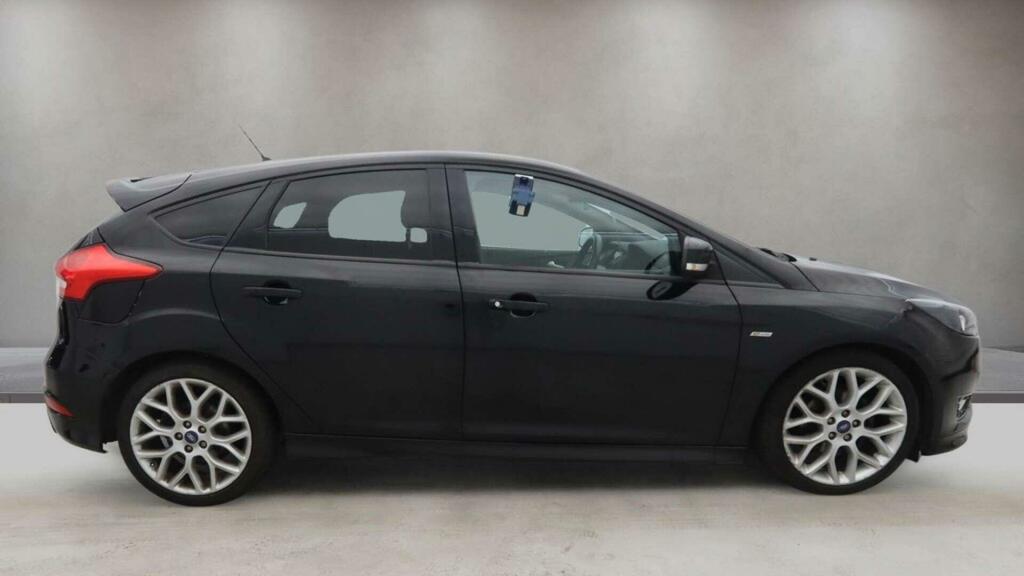 Ford Focus 2.3 Ecoboost Black #9