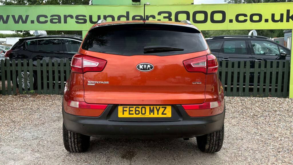 Kia Sportage  White #6