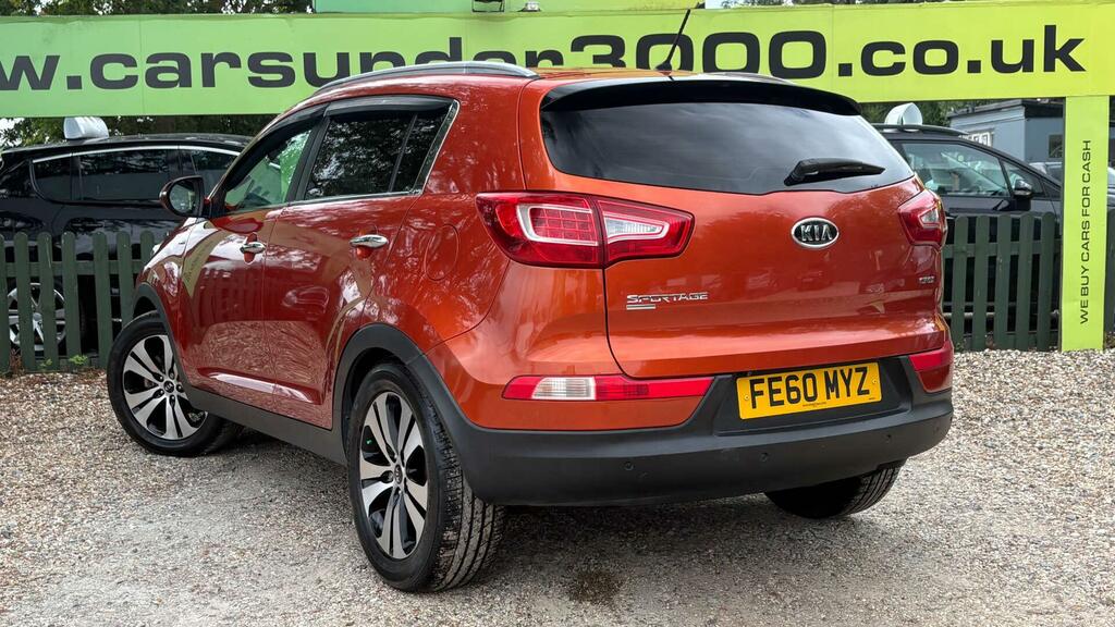 Kia Sportage  White #5