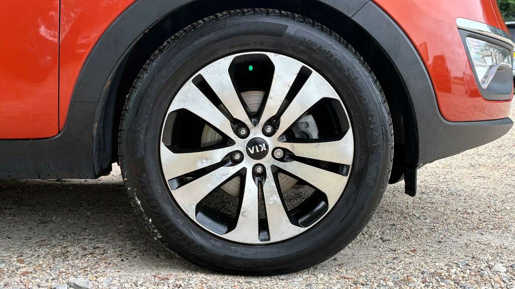 Kia Sportage  White #30