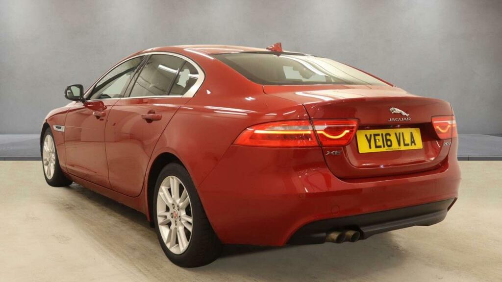 Jaguar XE Prestige Red #6