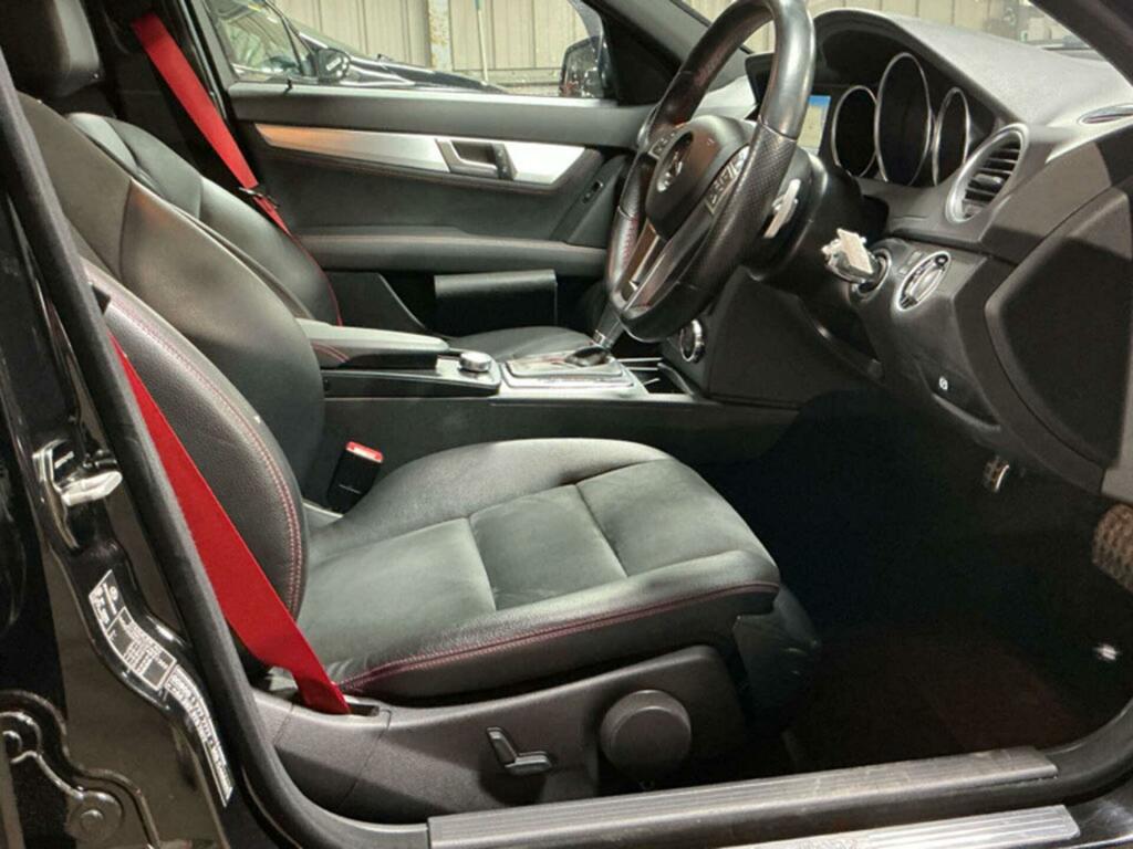 Mercedes-Benz C Class Amg Sport Plus Black #3