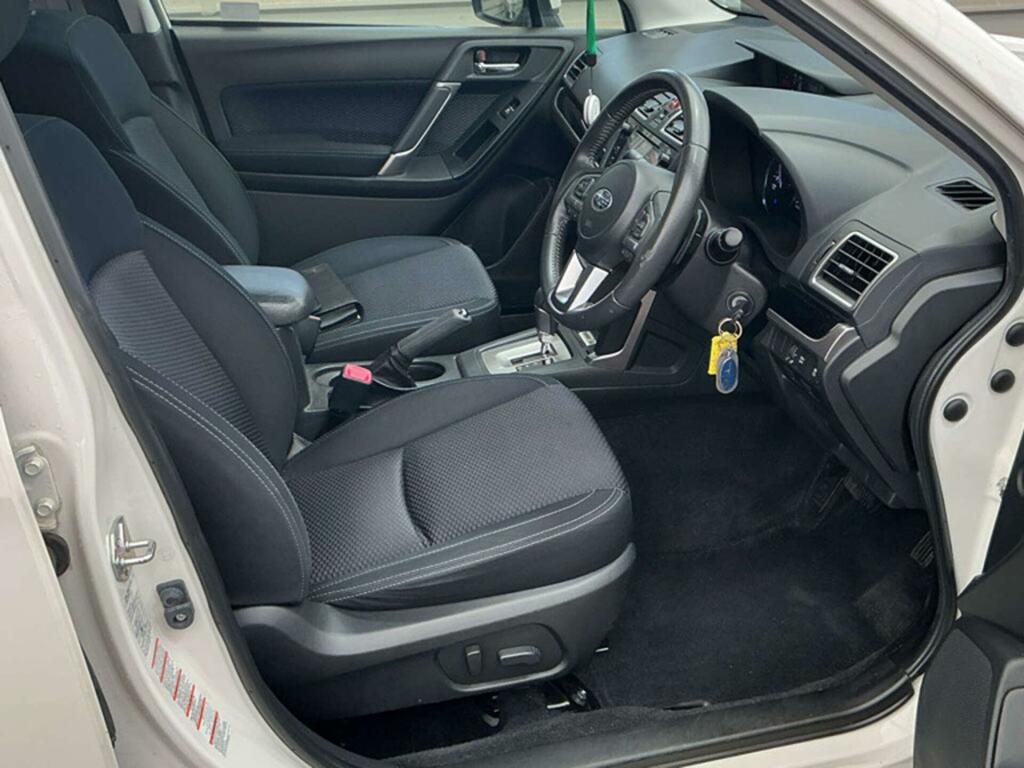 Subaru Forester Xe White #3