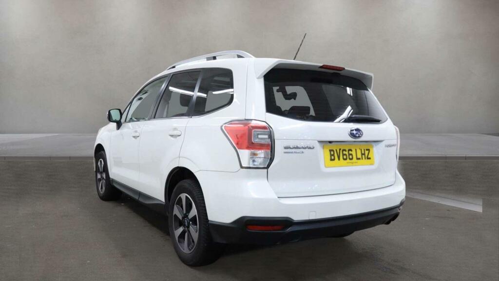 Subaru Forester Xe White #6