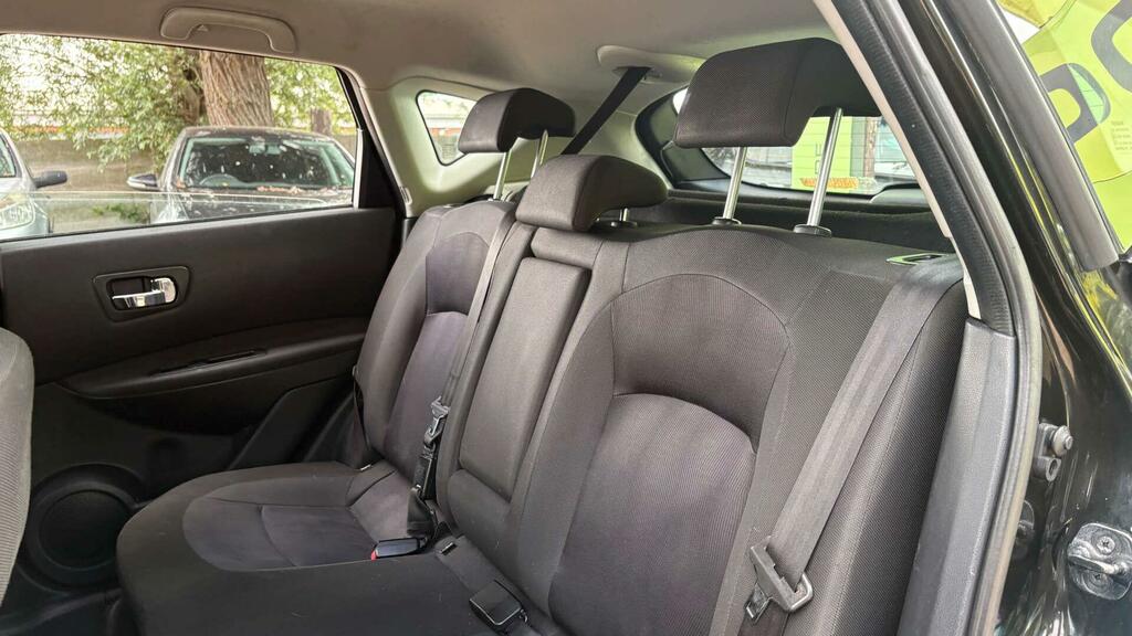 Nissan Qashqai Hatchback White #11