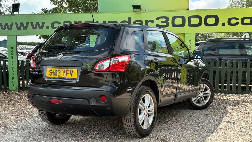 Nissan Qashqai Hatchback White #6