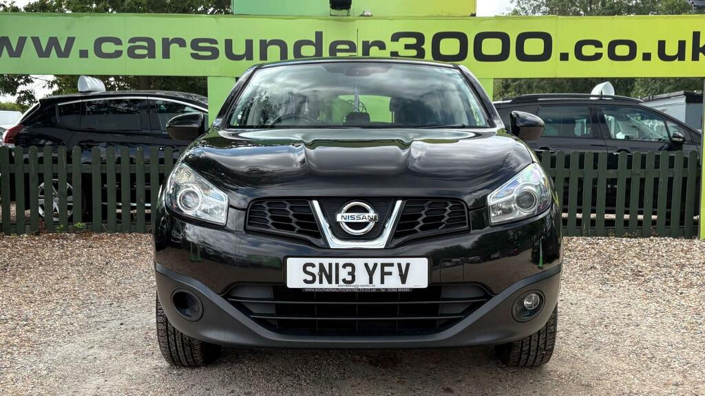 Nissan Qashqai Hatchback White #2