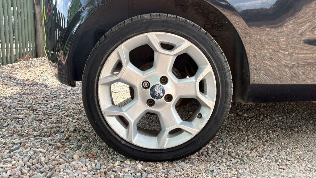 Ford KA 1.2 Edge Start Stop Red #26