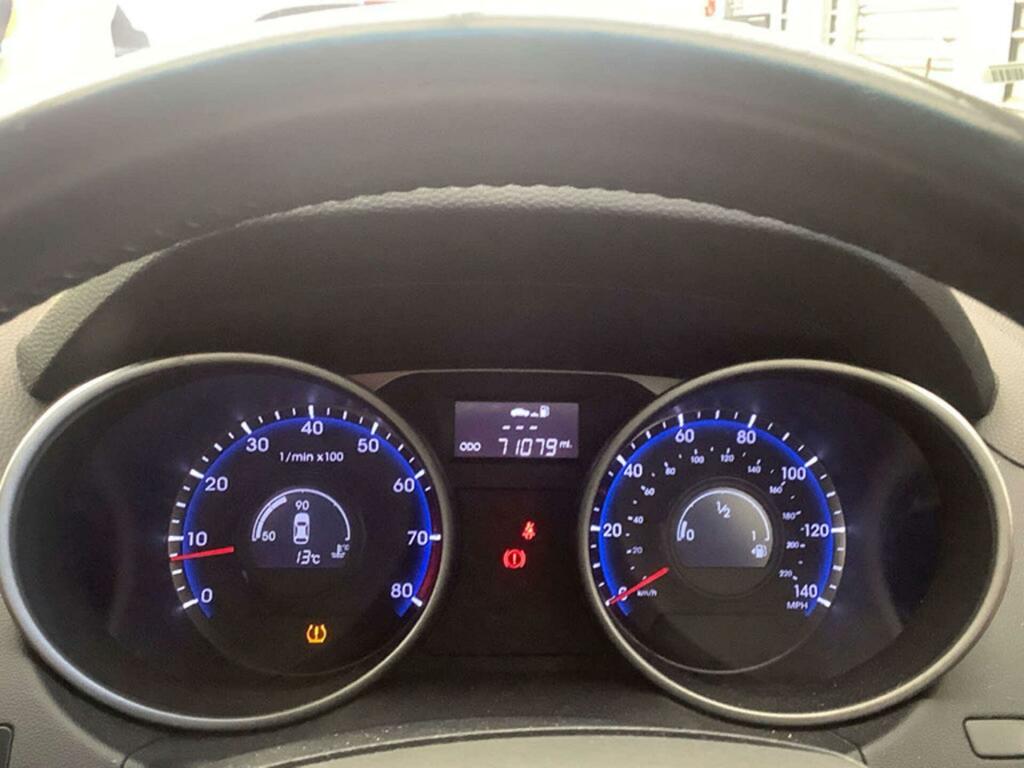 Hyundai Ix35 1.7 Se Nav Crdi 114 Bhp Silver #8