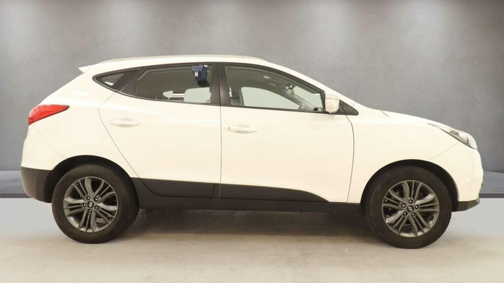 Hyundai Ix35 1.7 Se Nav Crdi 114 Bhp Silver #9