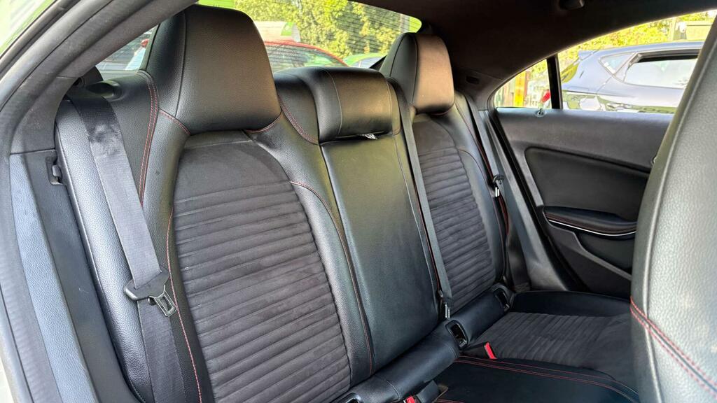 Mercedes-Benz CLA Class 2.1 Cla220 Cdi  #10