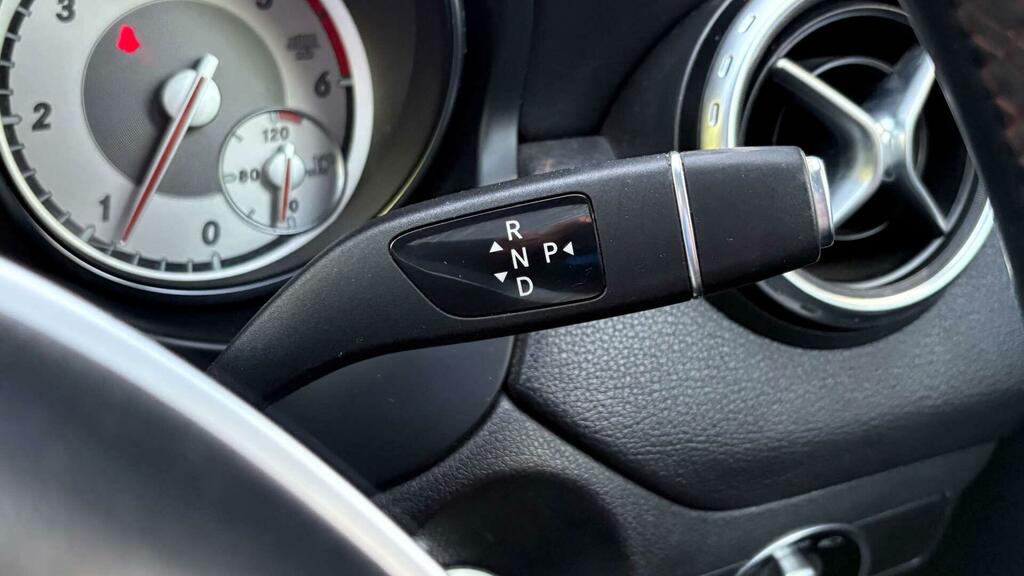 Mercedes-Benz CLA Class 2.1 Cla220 Cdi  #21