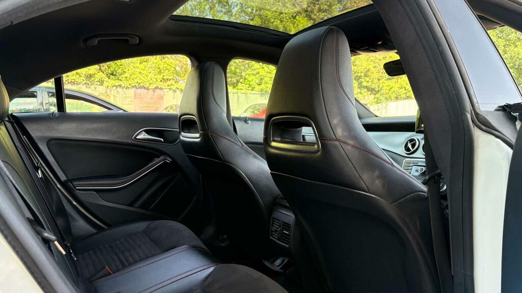 Mercedes-Benz CLA Class 2.1 Cla220 Cdi  #9