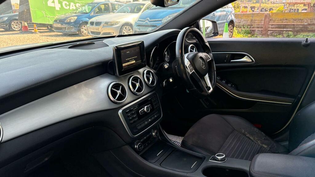 Mercedes-Benz CLA Class 2.1 Cla220 Cdi  #14