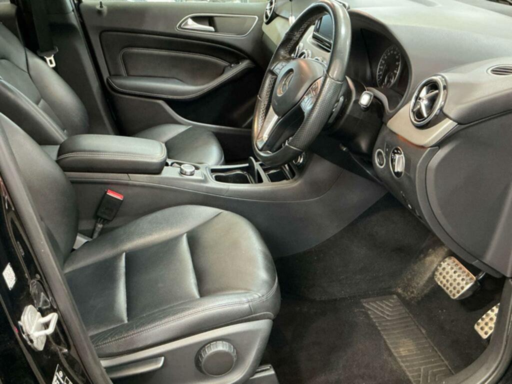 Mercedes-Benz B Class Sport Black #2