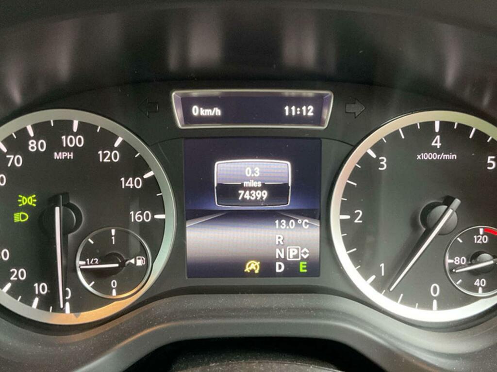 Infiniti Q30 Premium D 168 Grey #8