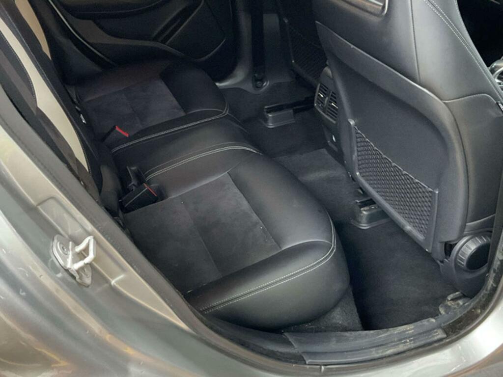 Infiniti Q30 Sport Silver #4