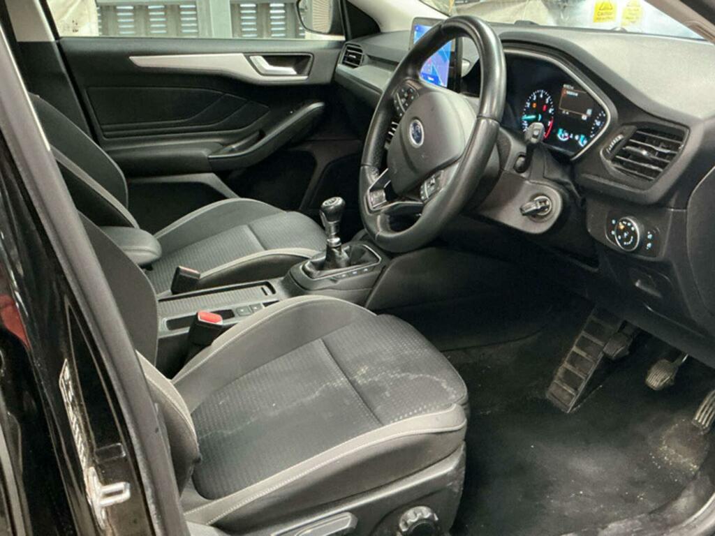 Ford Focus Zetec Black #3