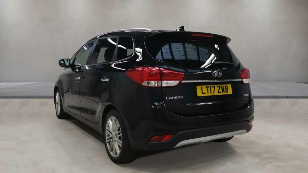 Kia Carens 4 Black #6
